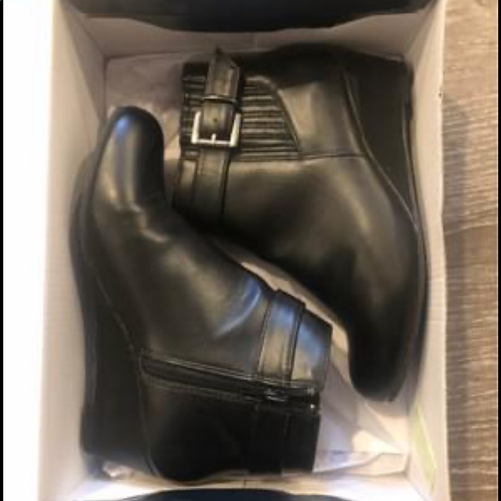 Black ankle boots 6m karen Scott